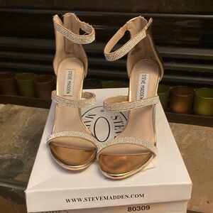 Steve Madden Smokin Sandal